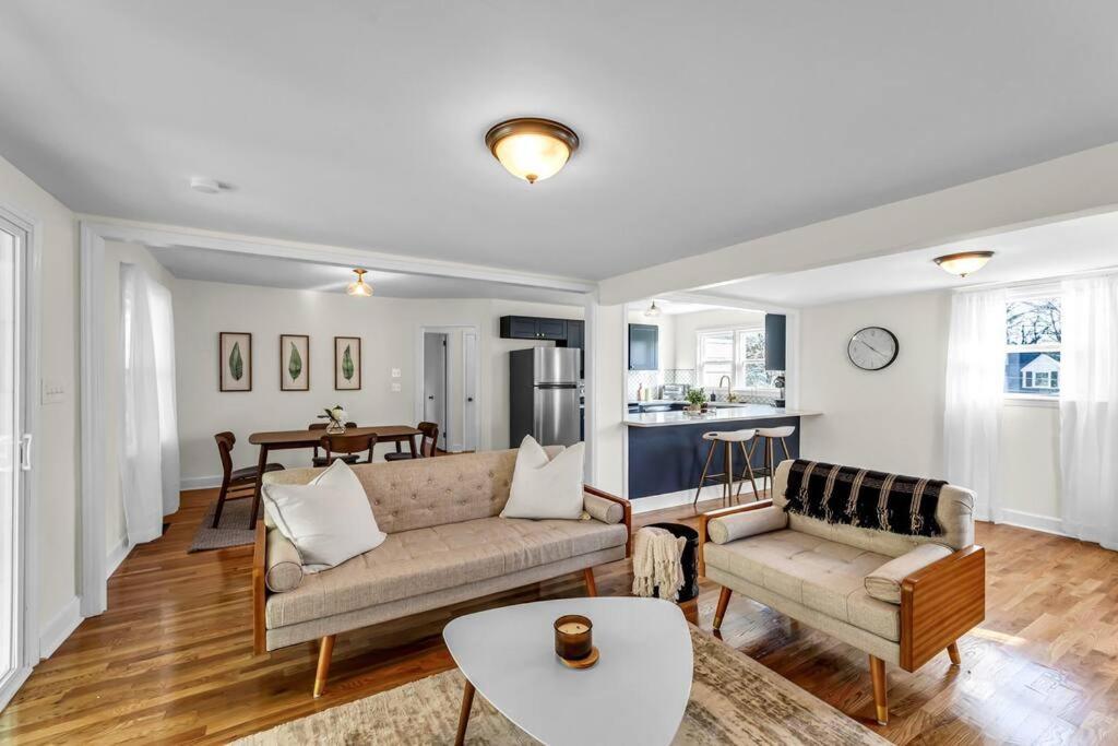 Villa Fully Renovated 4 Bed Buena Vista House Near Wfu Winston-Salem Esterno foto