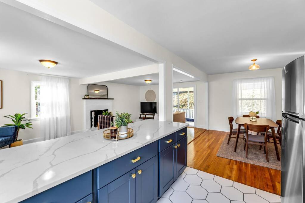 Villa Fully Renovated 4 Bed Buena Vista House Near Wfu Winston-Salem Esterno foto